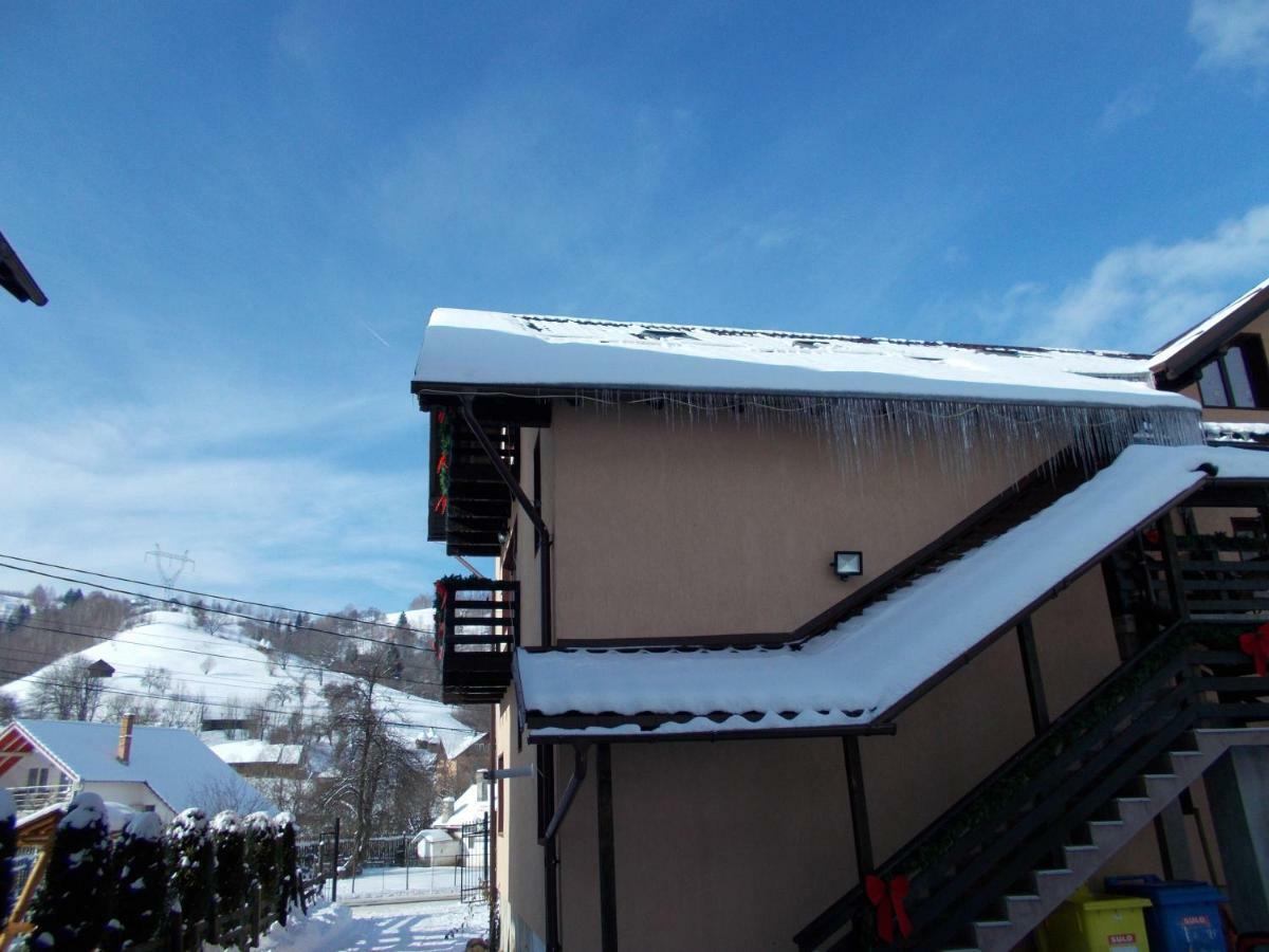 Apartament Laura Bran  Exterior photo